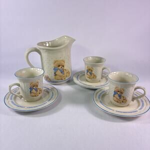 Vintage Tienshan Stoneware Theodore Country Teddy Bear Pitcher w/ Cups & Saucers
